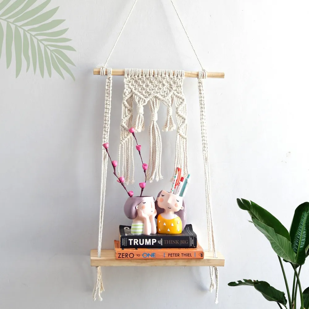 Aesthetic Durable Twisted Macrame Wall Hanging Shelf