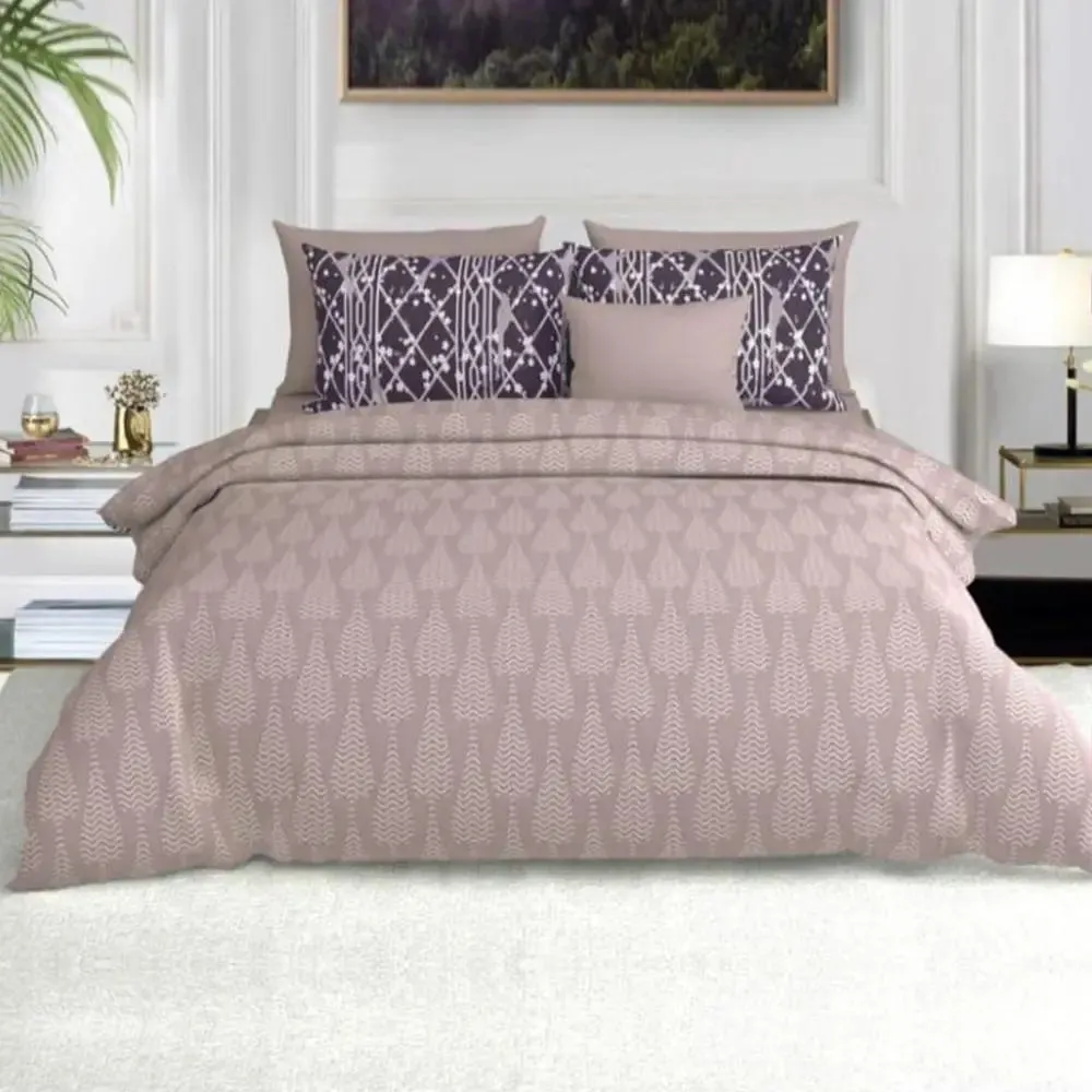 Beautiful Beige Color Bed Sheet with Damask Motif Pattern Design Printed Modern Double Bed Premium Bedsheet With Pillow Covers