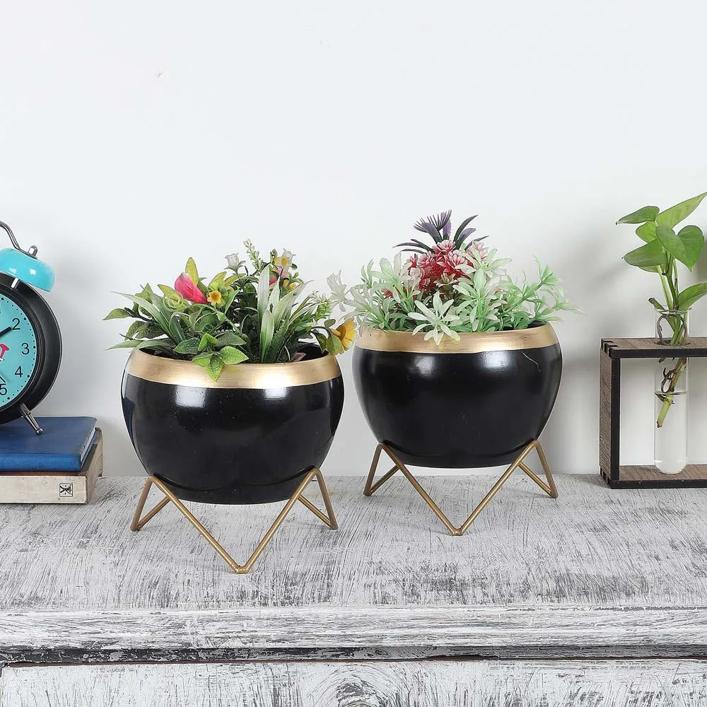 Black & Golden Bordered Metal Planter With Stand Set Of 2