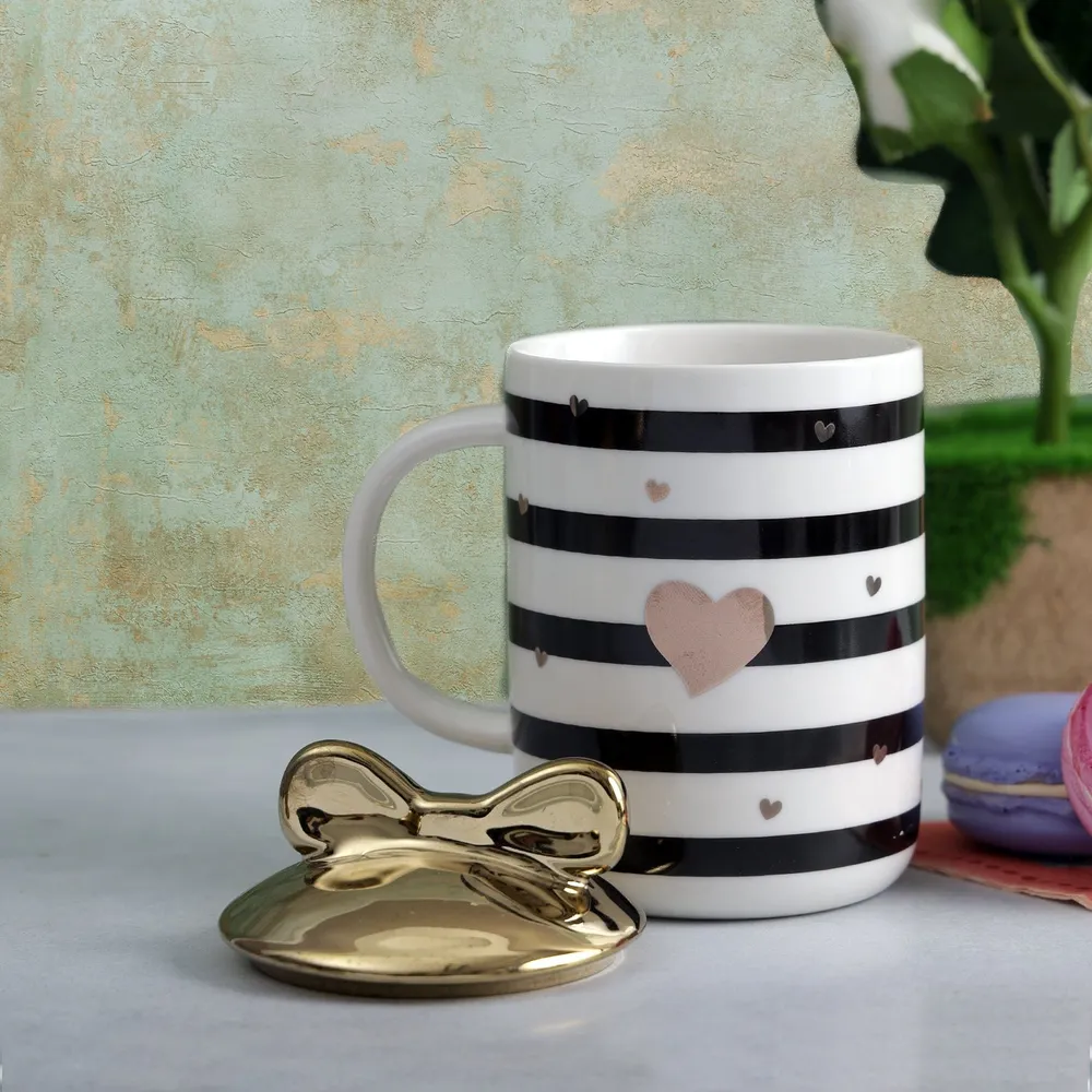 Black Hearts Cute Striped Mug with Bow Lid