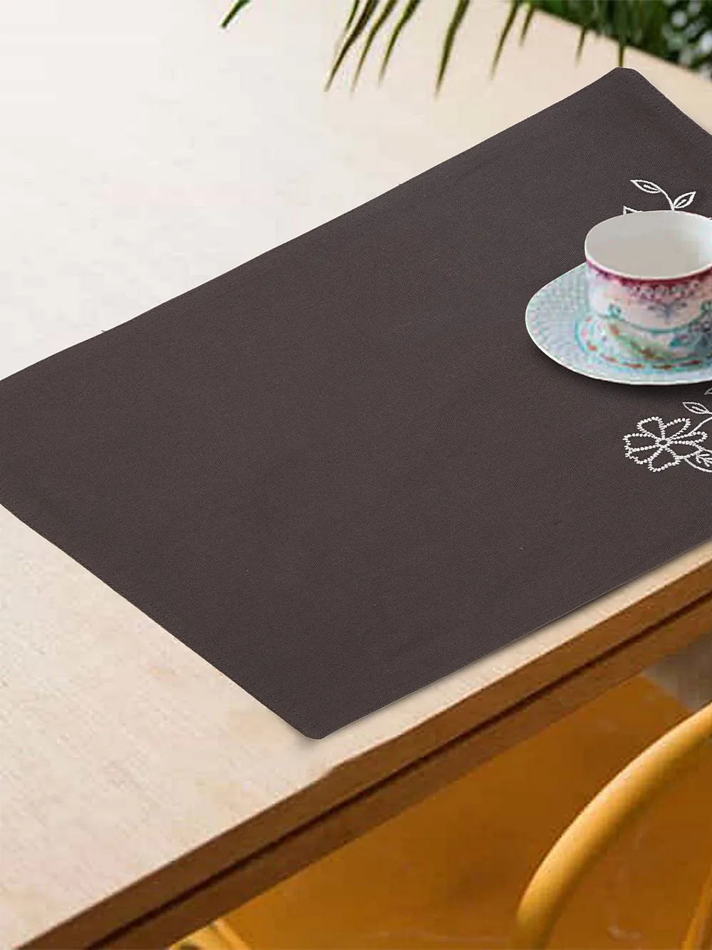 Blanc9 Chic Floral Designer Dark Grey Placemat - Set of 8