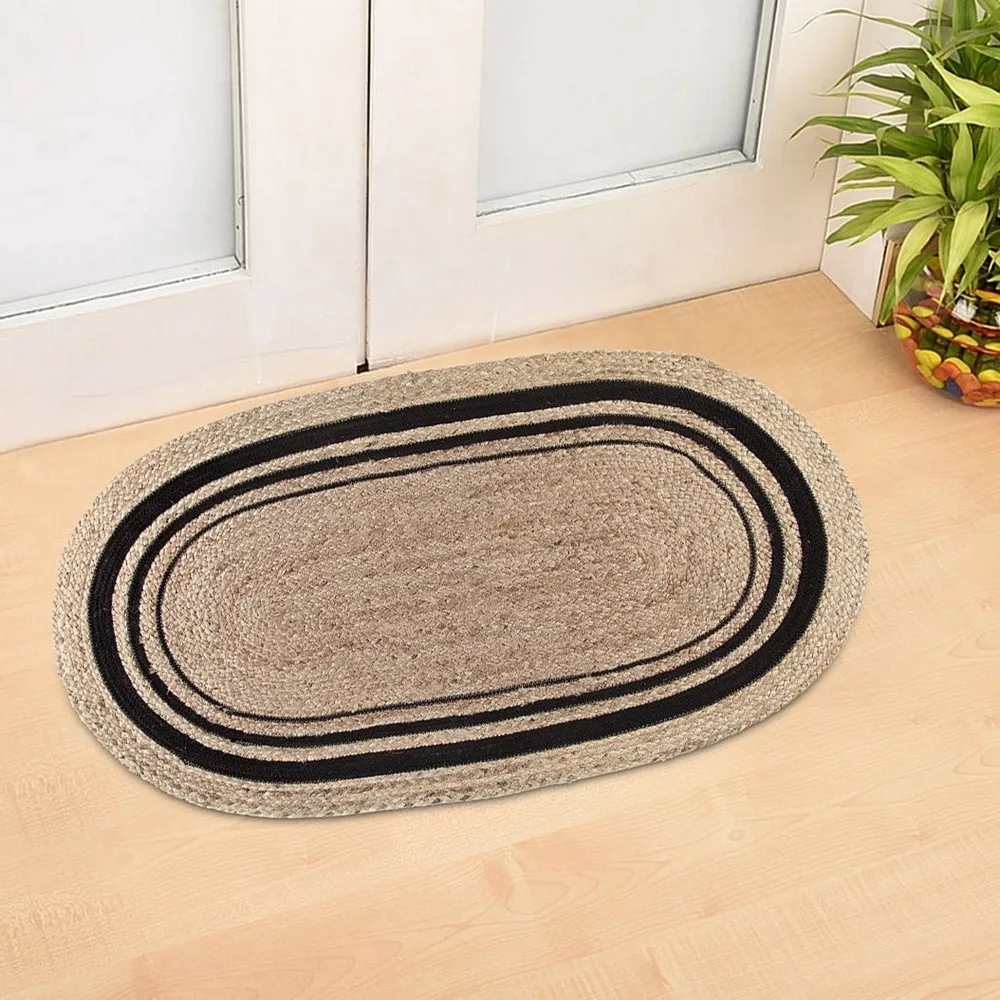 Blanc9 Traditional Hand Braided Oval Jute Rug With Striking Black Border