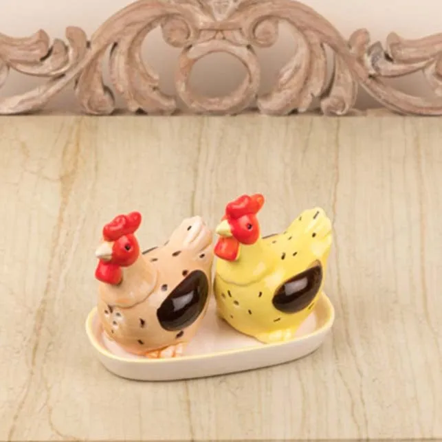 Cute Hens Designer Salt & Pepper Set With Tray