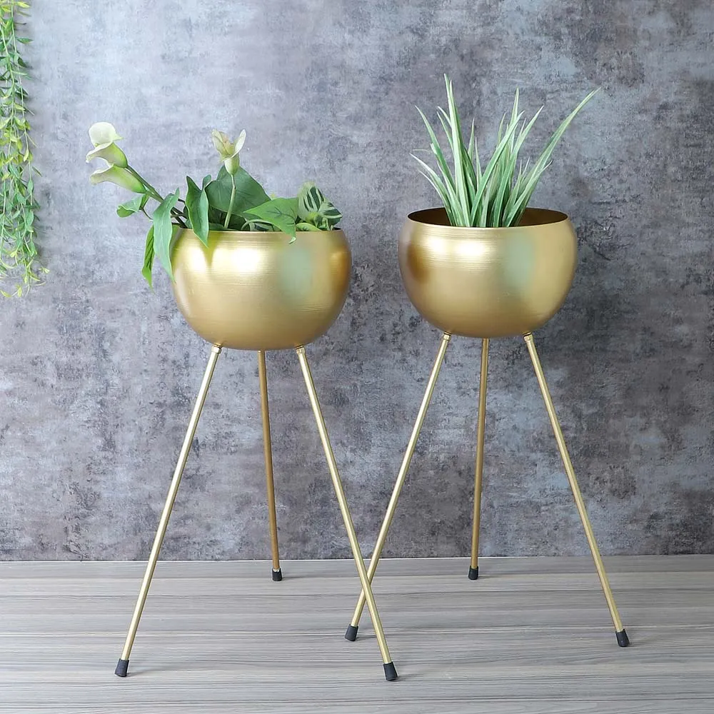 Detachable Fine Golden Finish Metal Planters Set Of 2