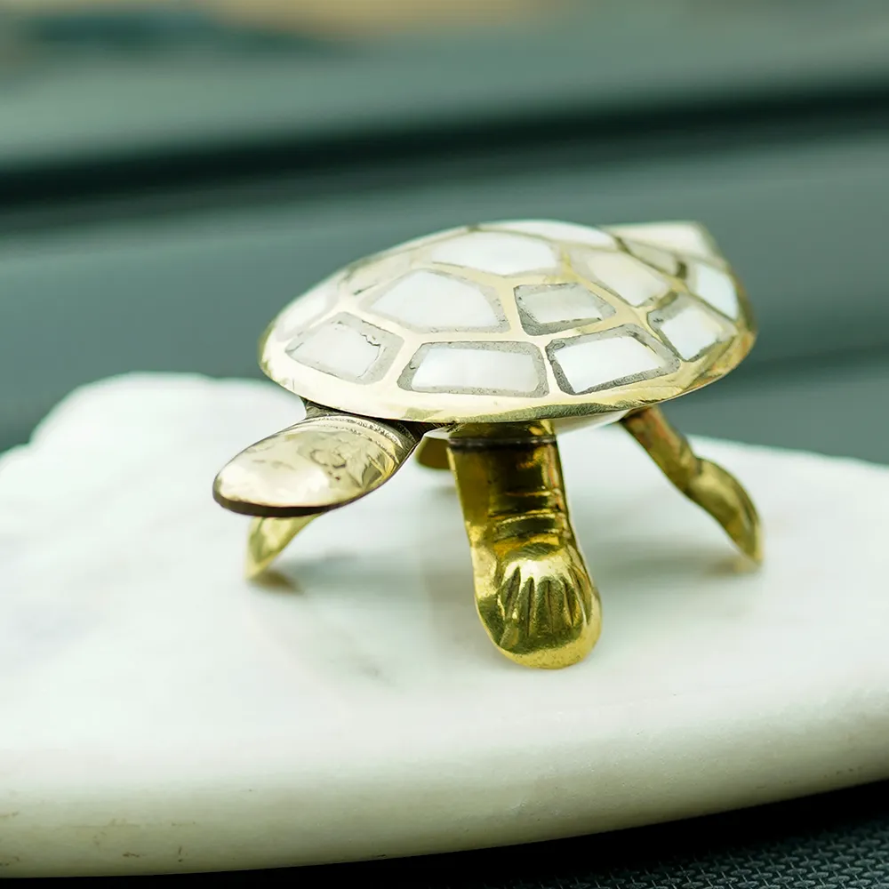 Exquisite Feng Shui Brass Finish Glass Plate Idol Set Of 1