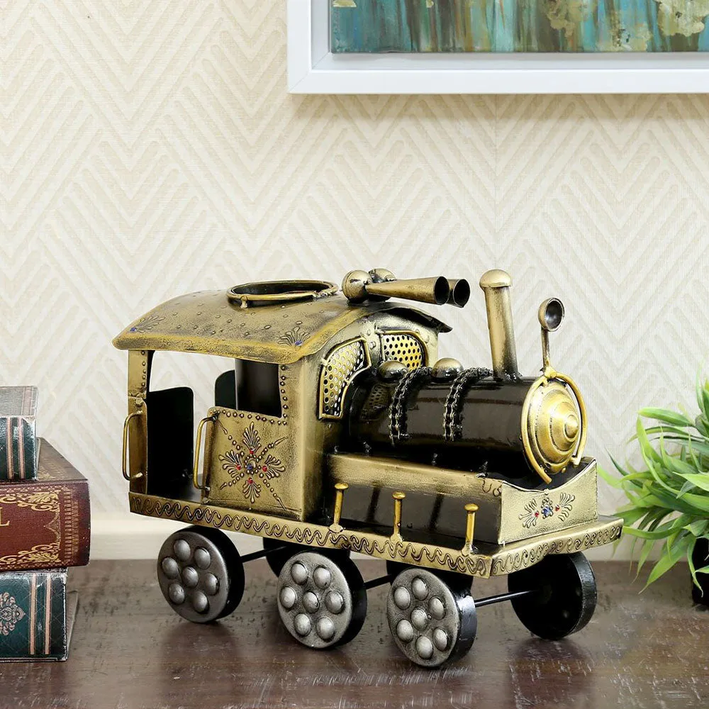 Metallic Big Engine Artistic Pen Stand