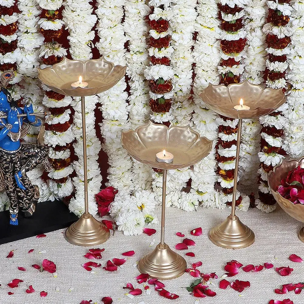 Metallic Detachable Suflower Urli with Stand (Set of 3)