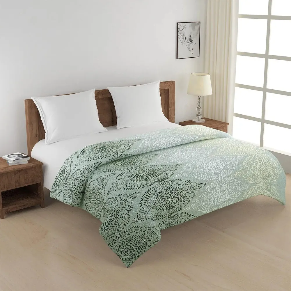 Swayam Green Traditional Pattern Double Bed Winter Quilt