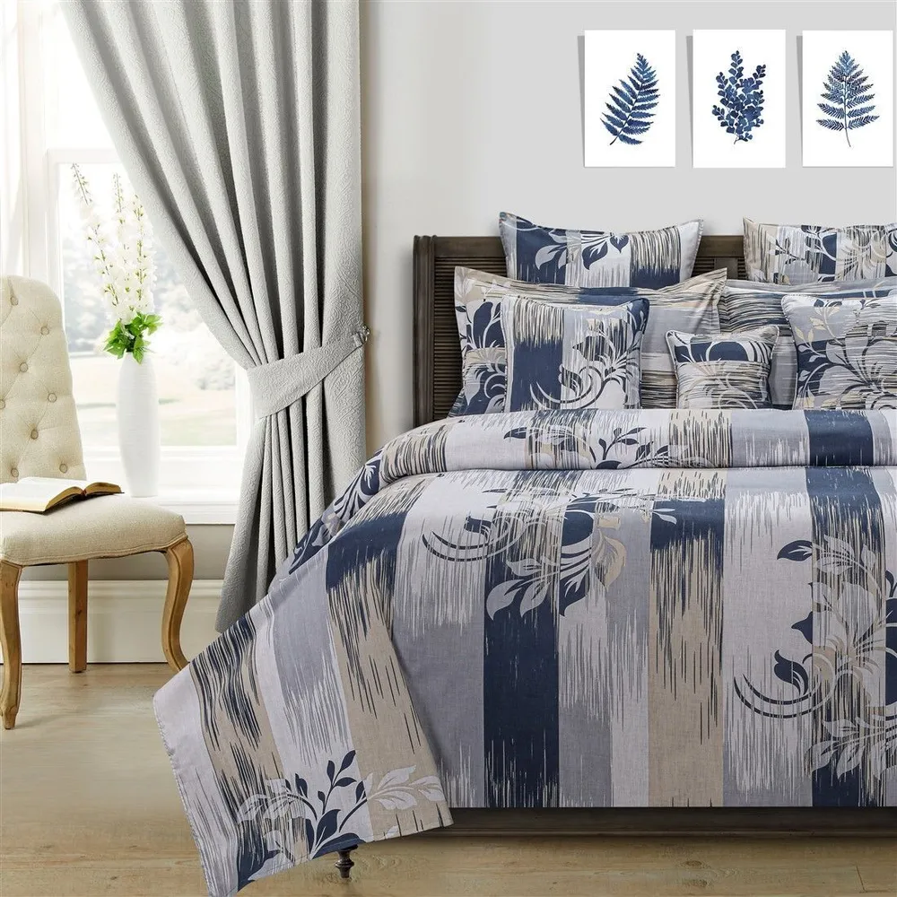 Swayam Spruce Hazel leaf print Veda Double Bedsheet with 2 pillow covers